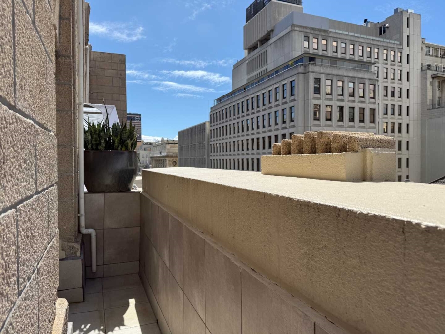 1 Bedroom Property for Sale in Cape Town City Centre Western Cape